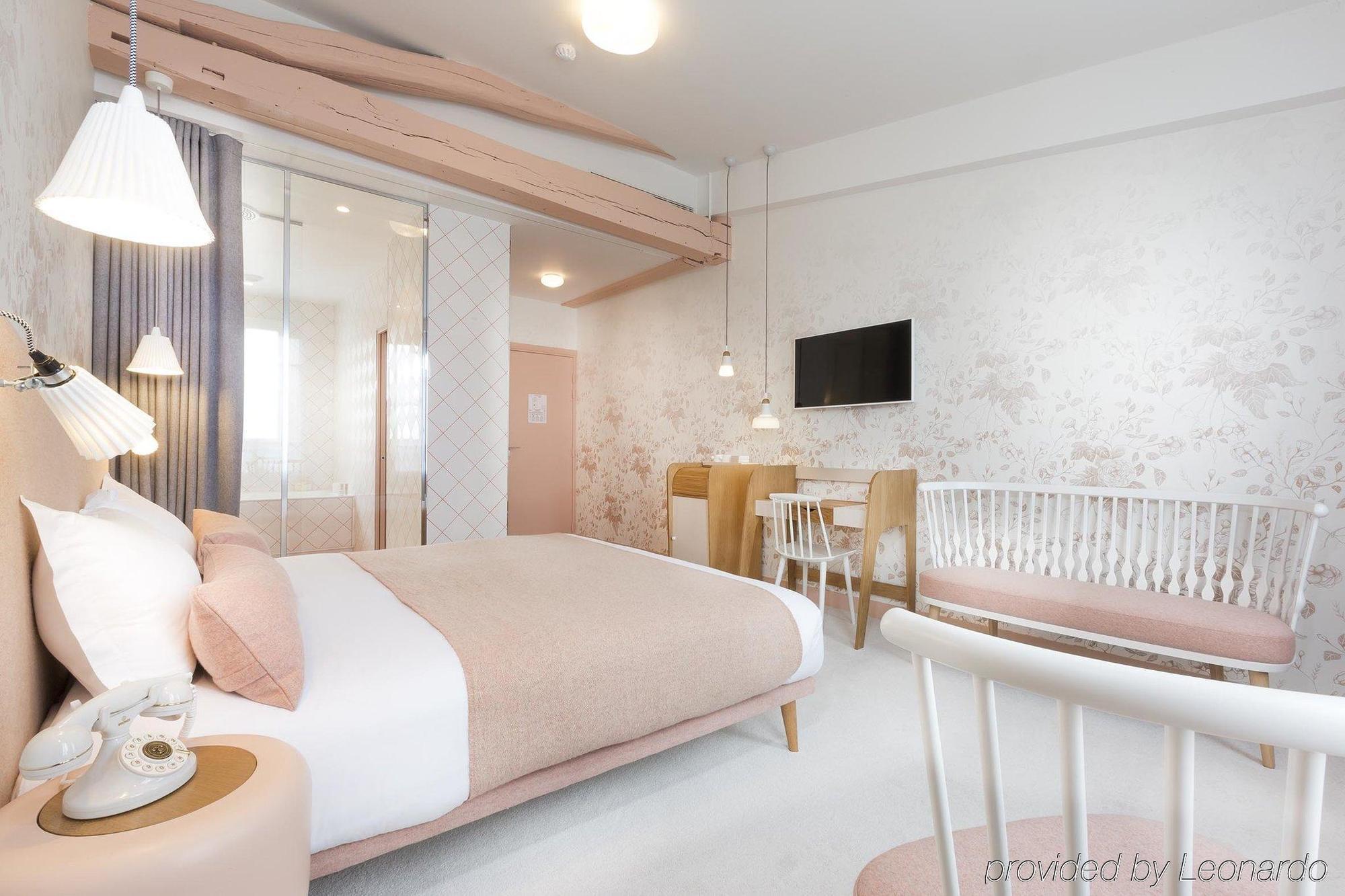 Hotel Le Lapin Blanc Paryż Zewnętrze zdjęcie