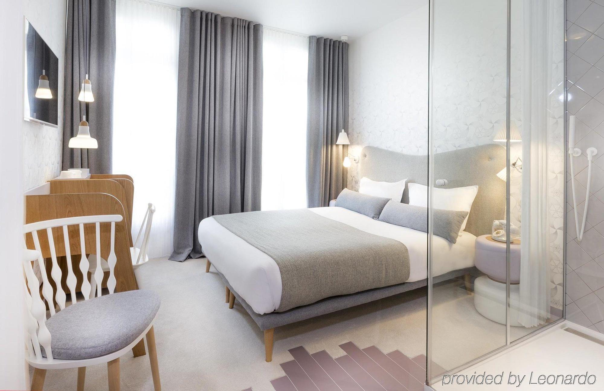 Hotel Le Lapin Blanc Paryż Zewnętrze zdjęcie