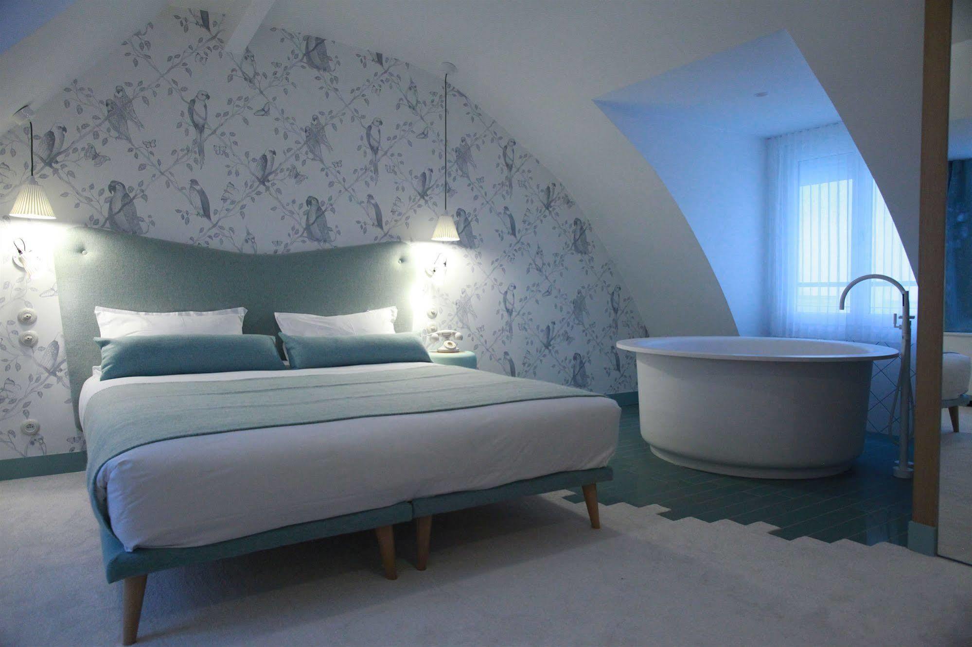 Hotel Le Lapin Blanc Paryż Zewnętrze zdjęcie